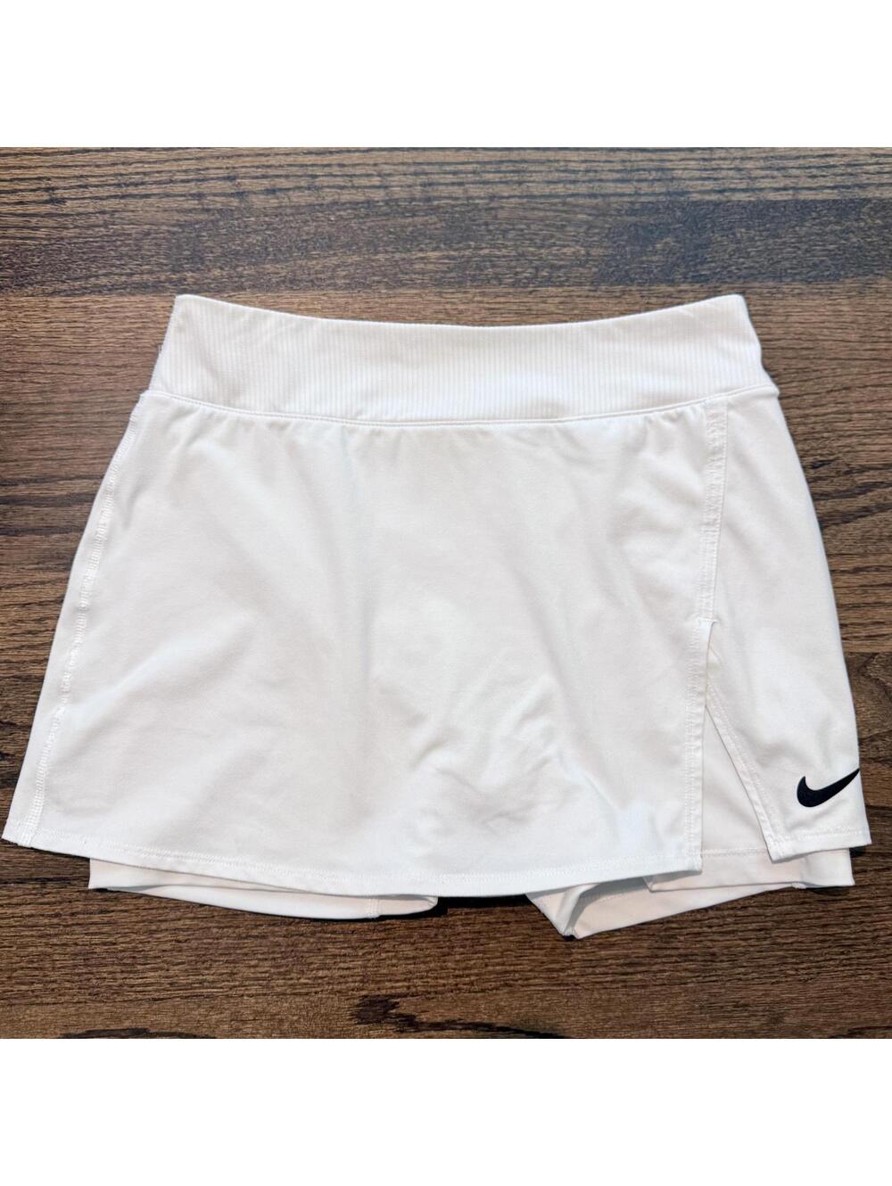 NWOT Nike Women's NikeCourt Dri-FIT Victory White Tennis Skirt Small
